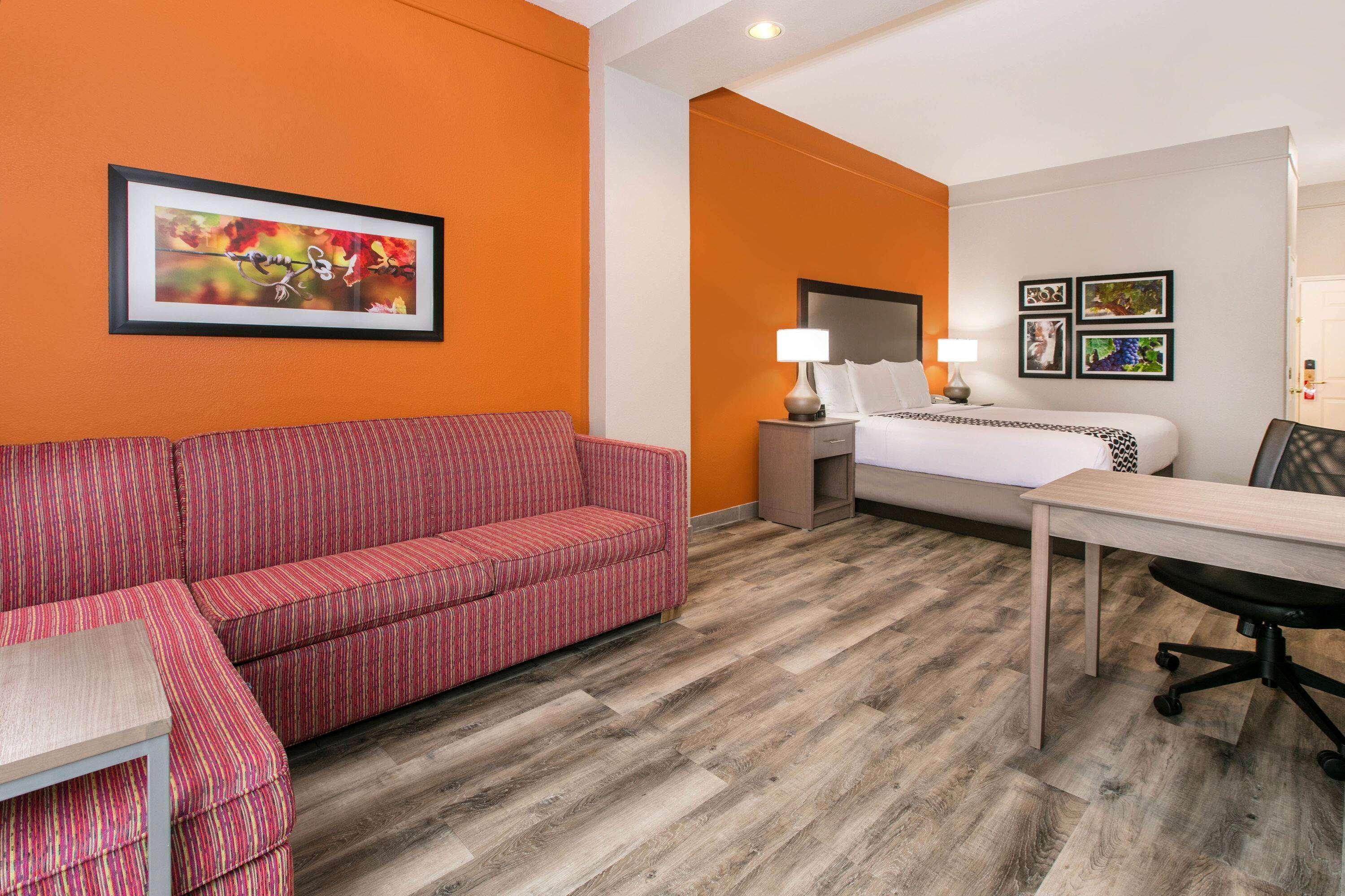 מלון La Quinta By Wyndham פרדריקסברג מראה חיצוני תמונה